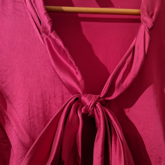 Pink silk blouse button front long sleeve - Picture 5 of 5